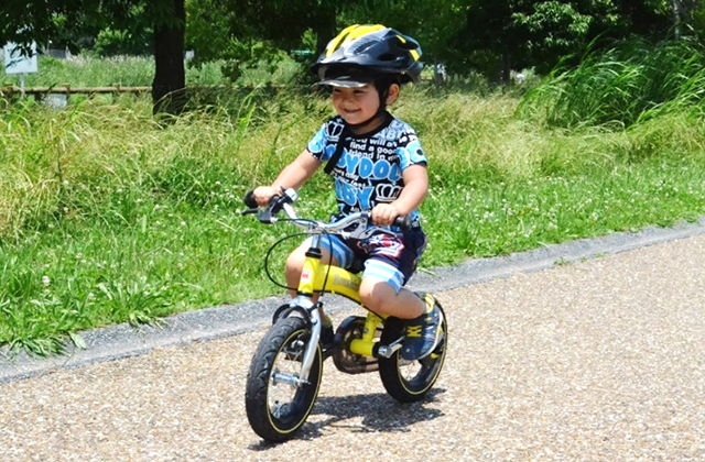 へんしんバイク 公式 - 30分で自転車デビュー | 3歳からの子供用自転車